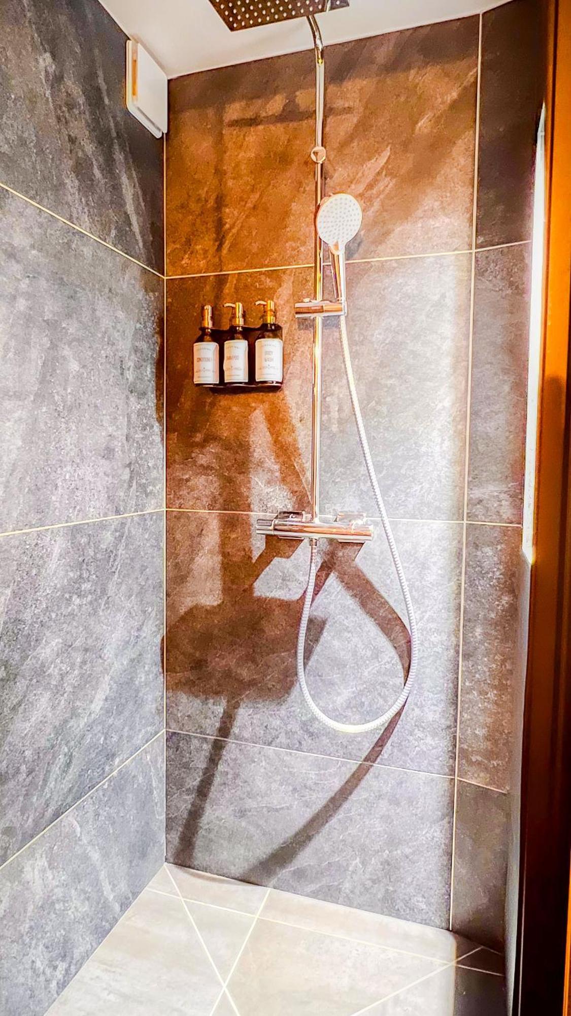 Atoumo Appartement Love Jacuzzi & Jardin Disneyland Paris Quincy-Voisins Bagian luar foto